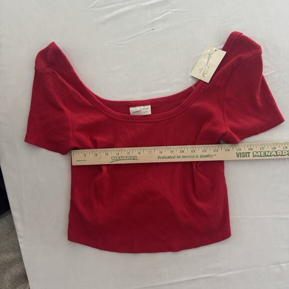 Women's Shrunken Short Sleeve Scoop Neck T-Shirt - Universal Thread™ Red L - Picture 5 of 7